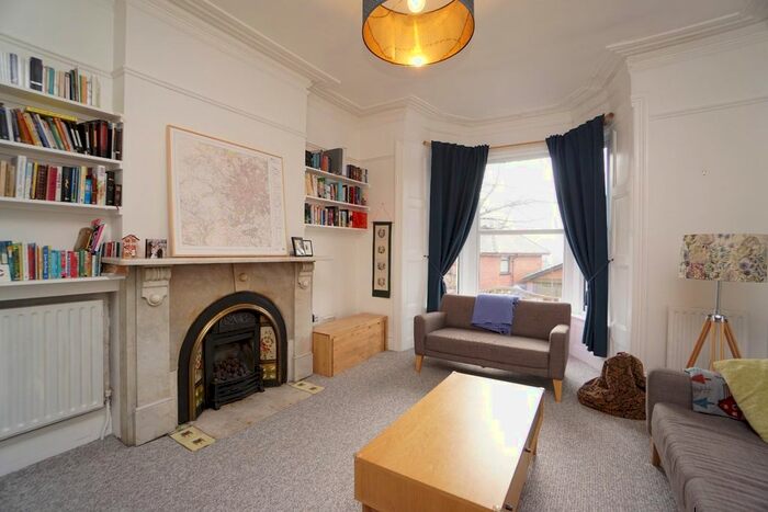 4 Bedroom Semi-Detached House To Rent In Camborne Road, Sheffield, S6