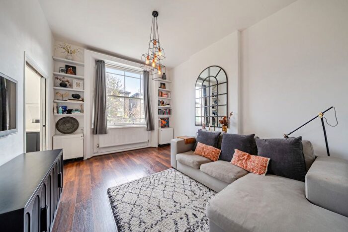 1 Bedroom Flat For Sale In Chichester Road, North Maida Vale, London, NW6