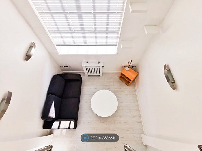 1 Bedroom Flat To Rent In Old Arts College, Newport, NP19