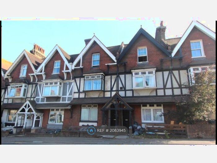 Studio To Rent In London Road, Rochester, ME2