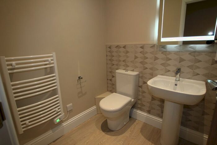 1 Bedroom Flat To Rent In Clinton House, Clinton Terrace, The Park, NG7