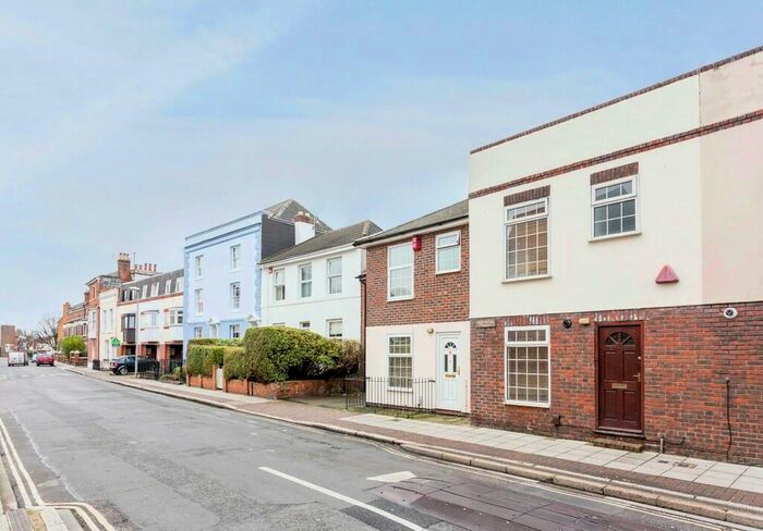 3 Bedroom Terraced House To Rent In Green Road, Southsea, PO5