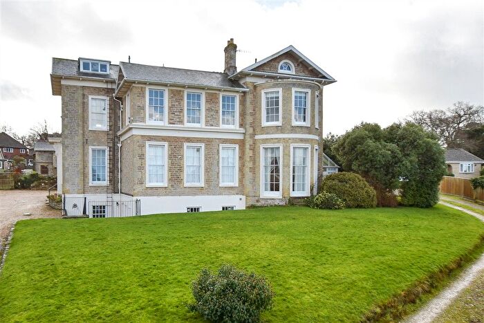 1 Bedroom Flat For Sale In Coniston Drive, Ryde, Isle Of Wight, PO33