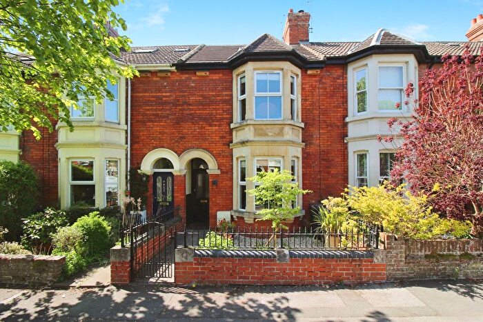 4 Bedroom Terraced House To Rent In Goddard Avenue, Swindon, SN1