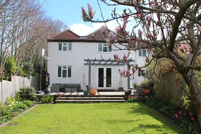 4 Bedroom House For Sale In Petworth Road, Godalming, Surrey, GU8