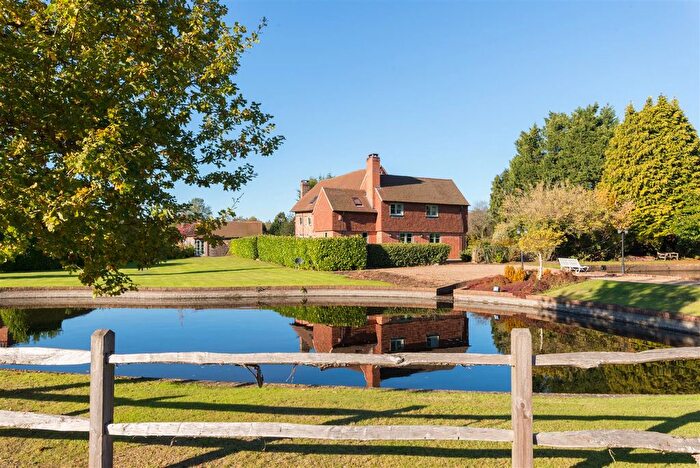 5 Bedroom Detached House To Rent In Norley Lane, Shamley Green, GU5