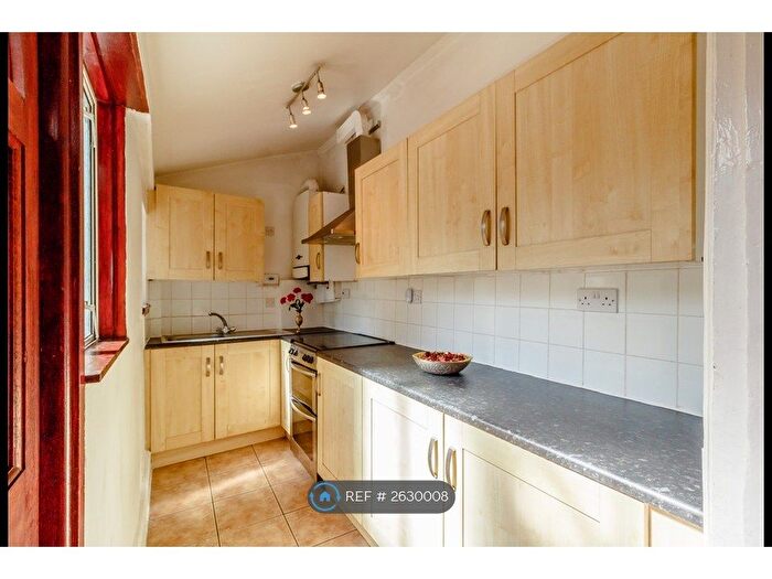 4 Bedroom Terraced House To Rent In Landseer Road, Ju, N19