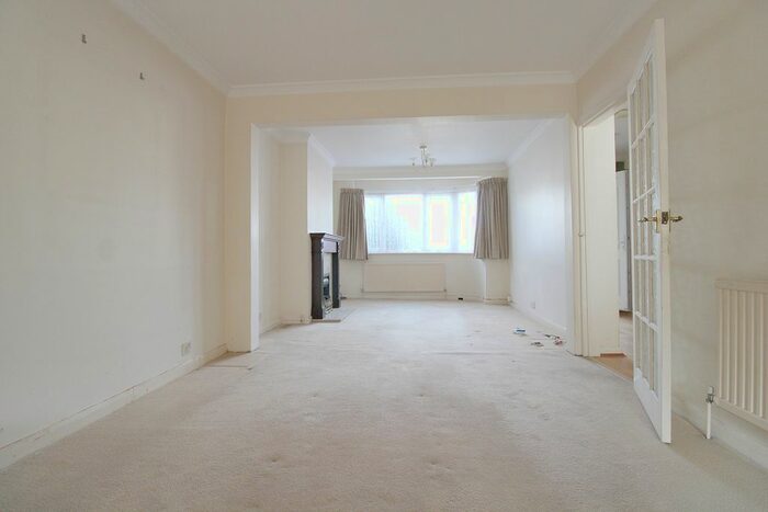 4 Bedroom Semi-Detached House To Rent In Somervell Road, Harrow, HA2