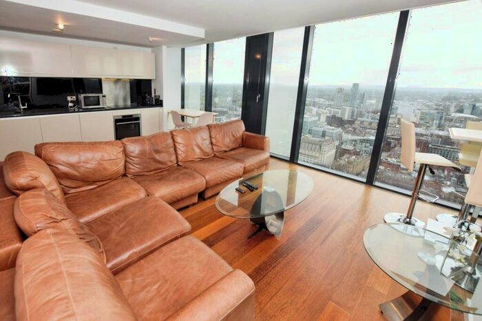 2 Bedroom Flat To Rent In Beetham Tower, Deansgate, Manchester, M3
