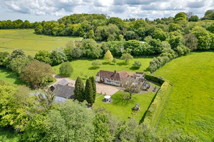 3 Bedroom Equestrian Property For Sale In South Green, Sittingbourne, Kent, ME9