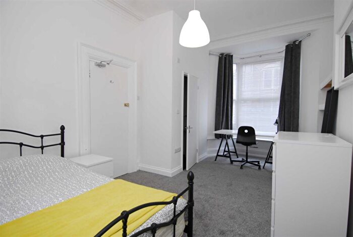 7 Bedroom House To Rent In Headland Park, Plymouth, PL4