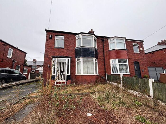 3 Bedroom Semi-Detached House For Sale In Victoria Road, Salford, Greater Manchester, M6