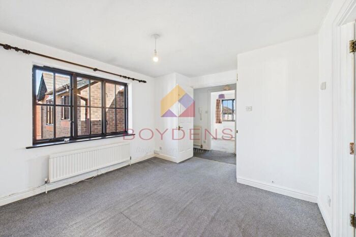 2 Bedroom Apartment For Sale In Stanway, Colchester, CO3