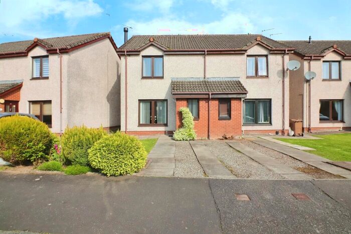 2 Bedroom Semi-Detached House For Sale In Colliers Road, Stirling, FK7