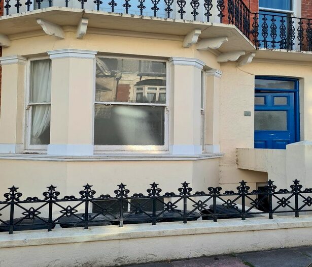 3 Bedroom Flat To Rent In Wilton Road, Bexhill On Sea, TN40