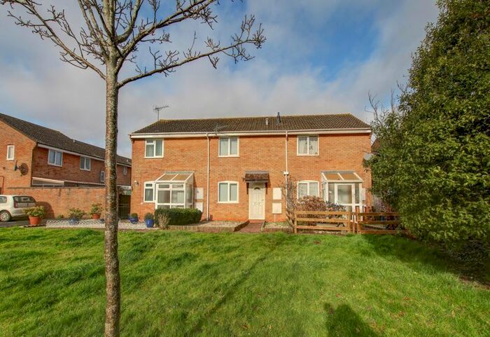 2 Bedroom Terraced House To Rent In Sargent Close, Exeter, EX1