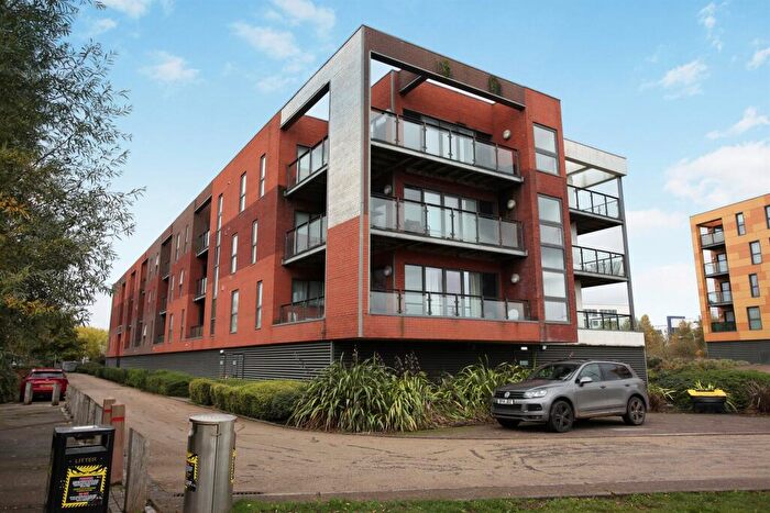 1 Bedroom Flat For Sale In Usk Way, Newport, NP20