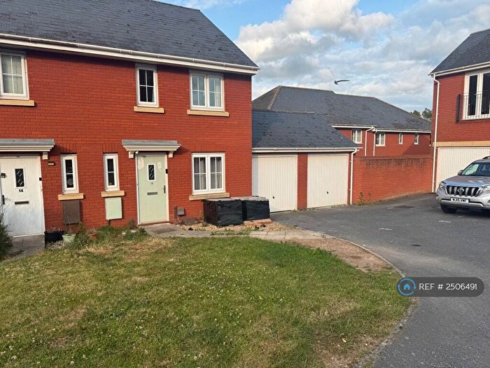 3 Bedroom Semi-Detached House To Rent In Unicorn Street, Exeter, EX2