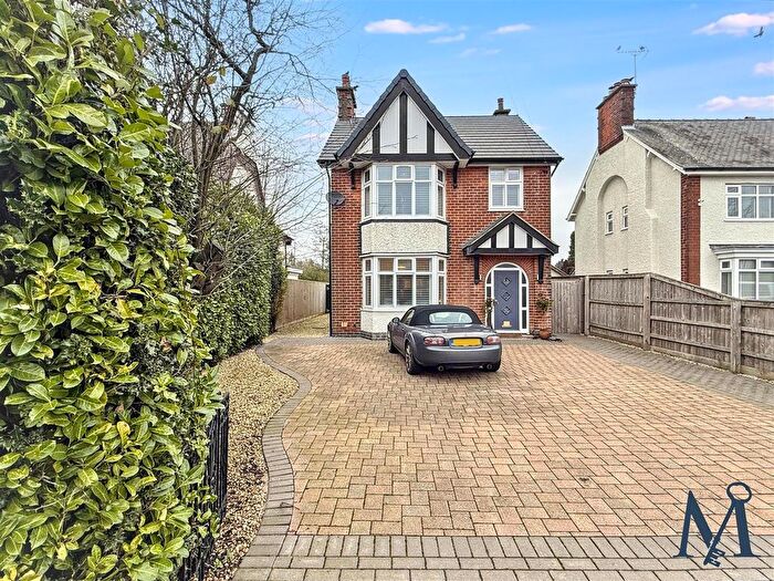 4 Bedroom Detached House For Sale In Broom Leys Road, Coalville, LE67