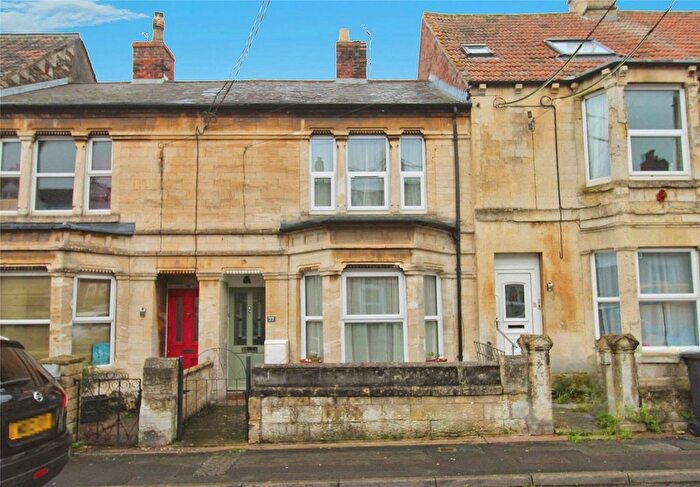2 Bedroom Terraced House For Sale In Park Street, Trowbridge, BA14