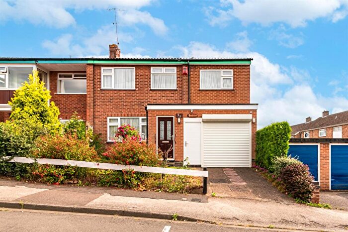 3 Bedroom Semi-Detached House For Sale In Brackendale Avenue, Arnold, Nottingham, NG5