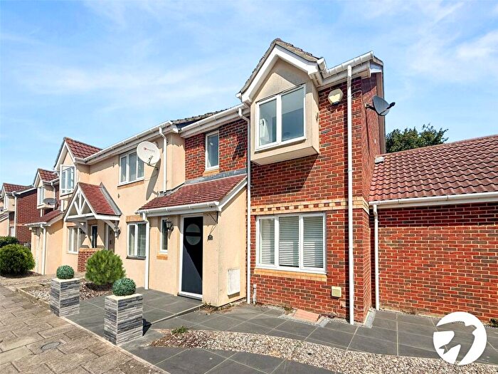 3 Bedroom End Of Terrace House To Rent In Martin Street, London, SE28
