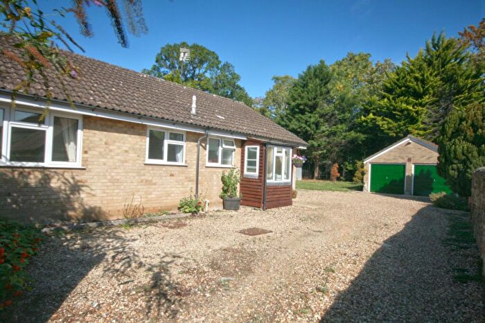 3 Bedroom Semi-Detached Bungalow For Sale In Old London Road, Wheatley, OX33