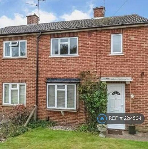 3 Bedroom Semi-Detached House To Rent In Charsley Close, Amersham, HP6