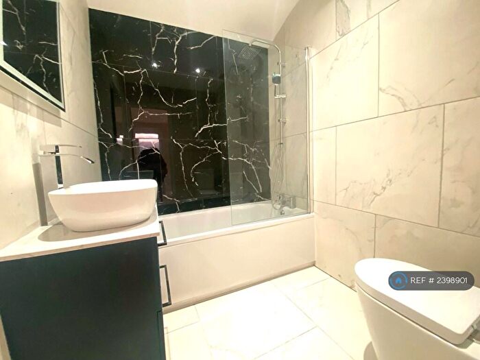 1 Bedroom Bungalow To Rent In Connect Lane, London, IG6