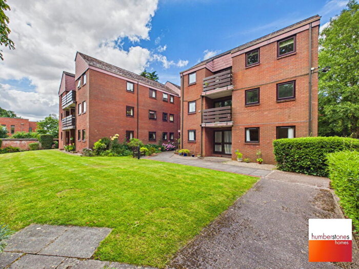 2 Bedroom Retirement Property For Sale In Peter Bennet Close, Court Oak Road, Harborne, B17