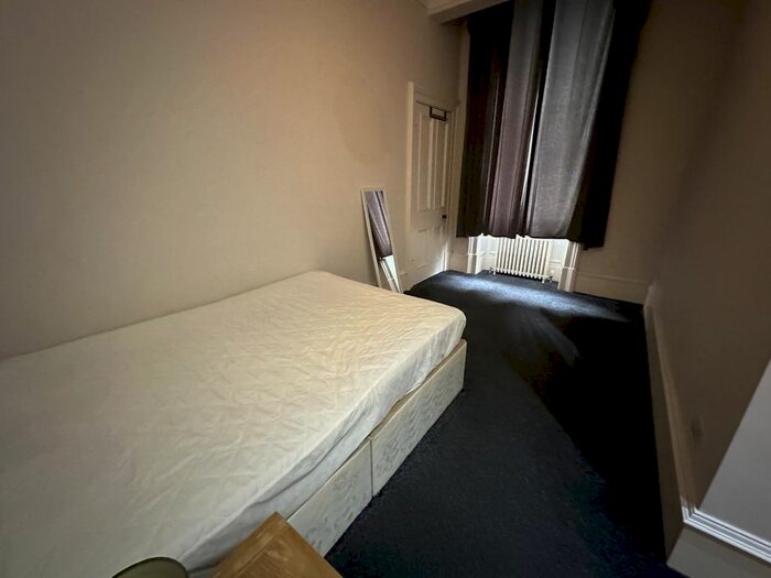 1 Bedroom Flat To Rent In Meadowside, Dundee, DD1