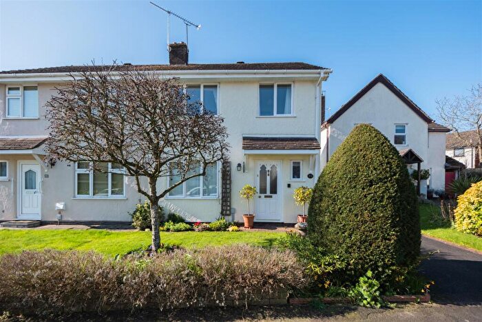 3 Bedroom Semi Detached House For Sale In Woodlands Way, Tarporley, CW6