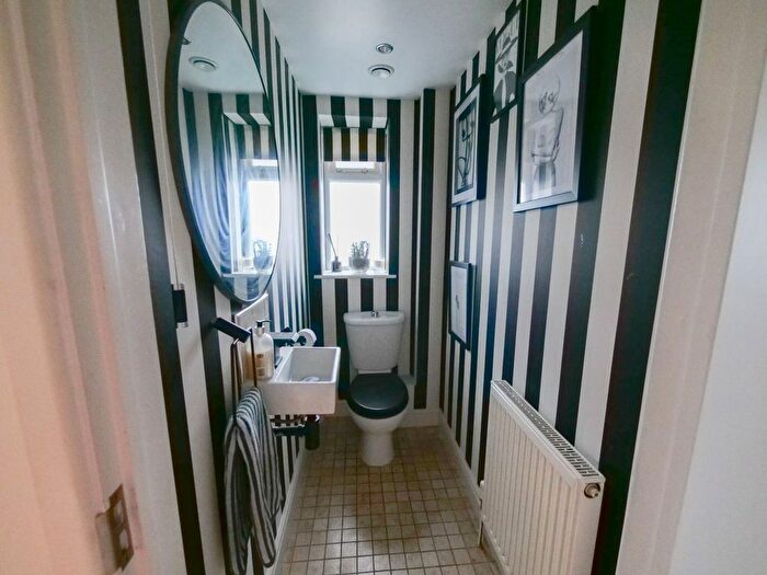 4 Bedroom Semi-Detached House For Sale In Victoria Mill Road, Framlingham, Woodbridge, IP13