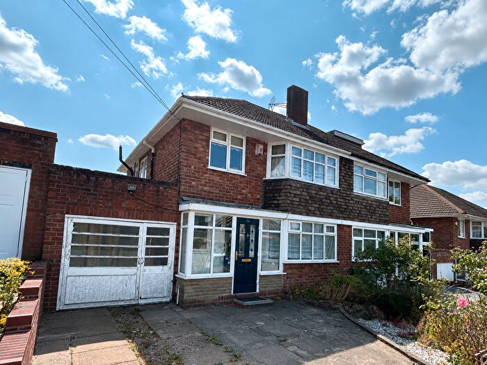 3 Bedroom Semi Detached House For Sale In Brownswall Road, Brownswall Estate, Sedgley, DY3