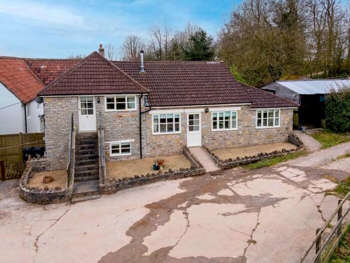 3 Bedroom Detached House For Sale In Ditcheat Hill, Ditcheat, Shepton Mallet, BA4