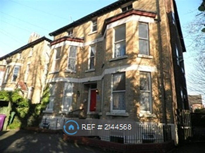 2 Bedroom Flat To Rent In Brompton Avenue, Sefton Park, Liverpool, L17