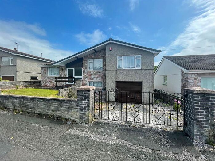 3 Bedroom Detached Bungalow To Rent In Plymstock, Plymouth, PL9