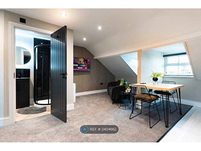 1 Bedroom Flat To Rent In Albemarle Crescent, Scarborough, YO11