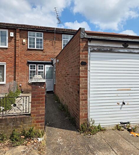 4 Bedroom Town House To Rent In Napier Road, East Ham, Newham, London, E6