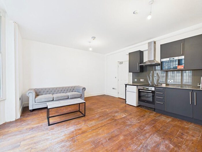 1 Bedroom Flat To Rent In Donkey Mews, Hove, BN3