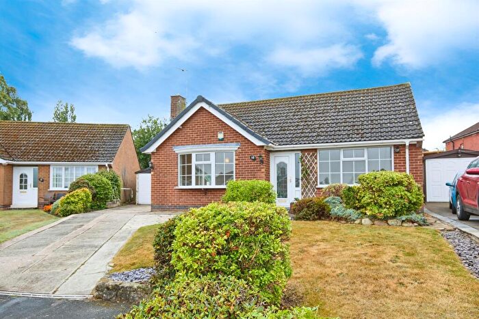 2 Bedroom Detached Bungalow For Sale In Ruffstone Close, Holbrook, Belper, DE56