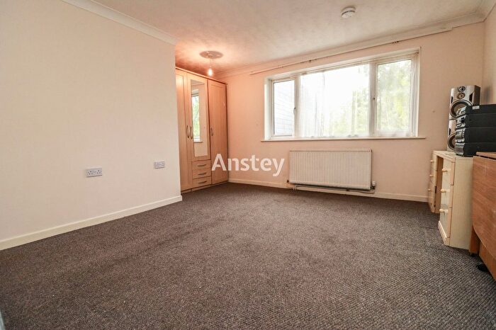 2 Bedroom Flat To Rent In Portswood Road, Southampton, SO17
