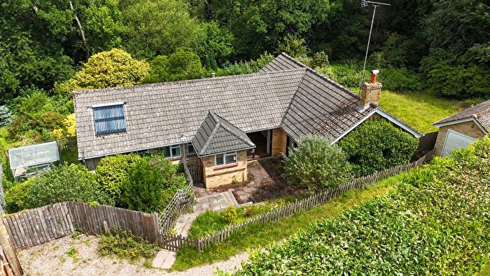 4 Bedroom Detached Bungalow For Sale In Drove Lane, Cold Ash, Thatcham, RG18