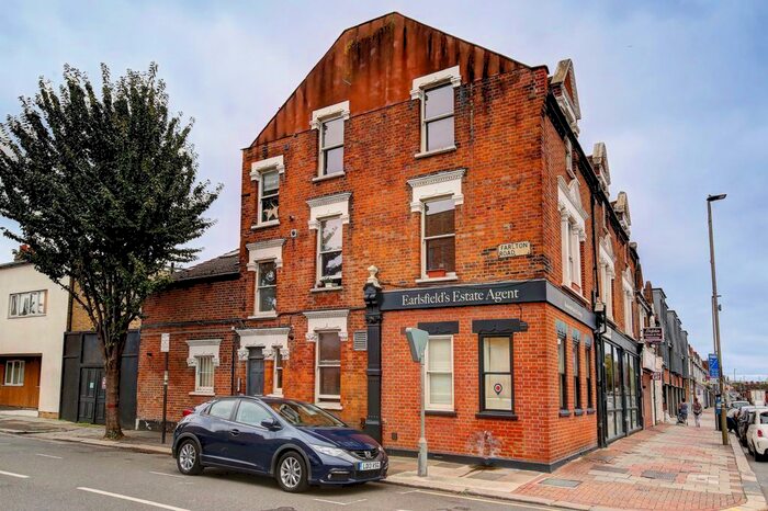 1 Bedroom Flat To Rent In Garratt Lane, Earlsfield, SW18