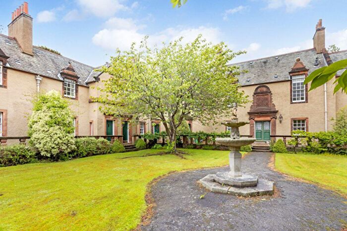 1 Bedroom Terraced House For Sale In / Spylaw Bank Road, Edinburgh, EH13