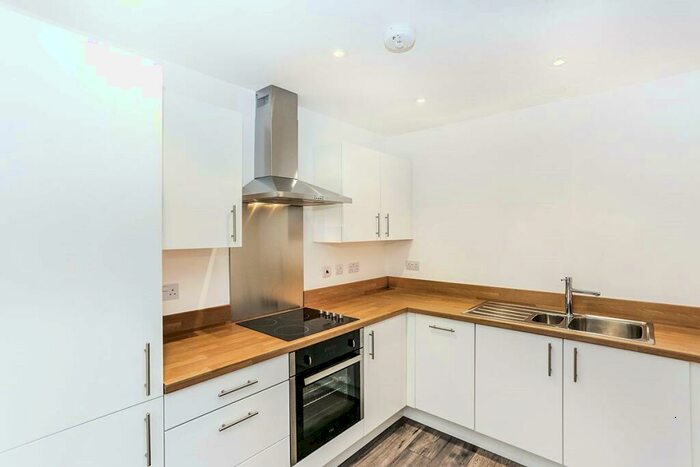 1 Bedroom Apartment To Rent In Queen Street, Sheffield, South Yorkshire, S1