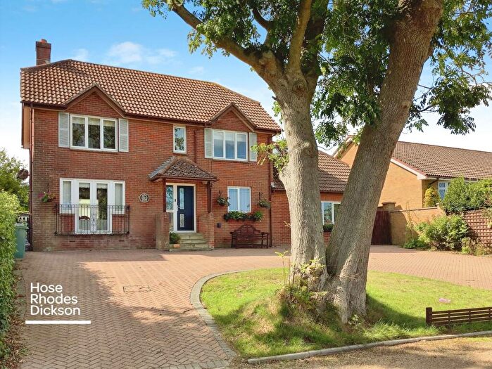 4 Bedroom Detached House For Sale In Upper Hyde Farm Lane, Shanklin, Isle Of Wight, PO37