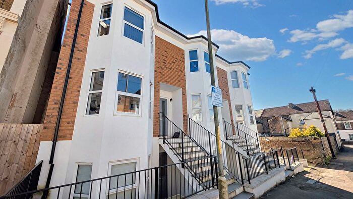 1 Bedroom Flat To Rent In Albert Road, Dover, CT16