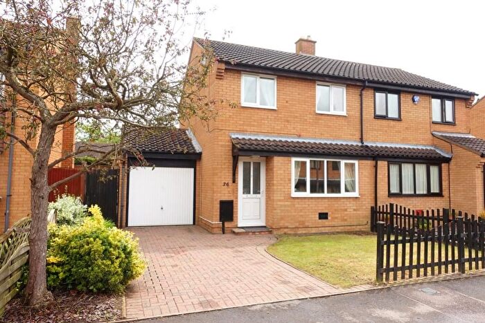 3 Bedroom Semi-Detached House To Rent In Dexter Avenue, Oldbrook, Milton Keynes, MK6