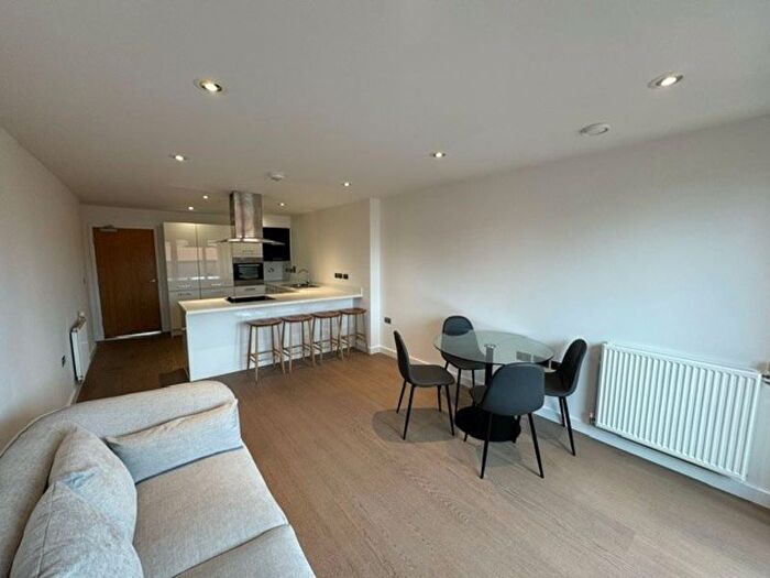 2 Bedroom Flat To Rent In Milestone House, Old Kent Road, SE1